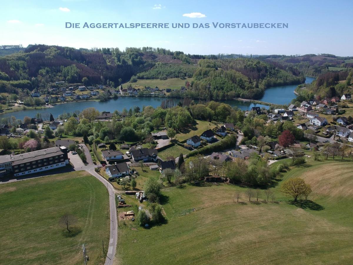 גומרסבך Exklusive Ferienwohnung 'Agger-Blick' Mit Grosser Seeblick-Terrasse & Sauna מראה חיצוני תמונה