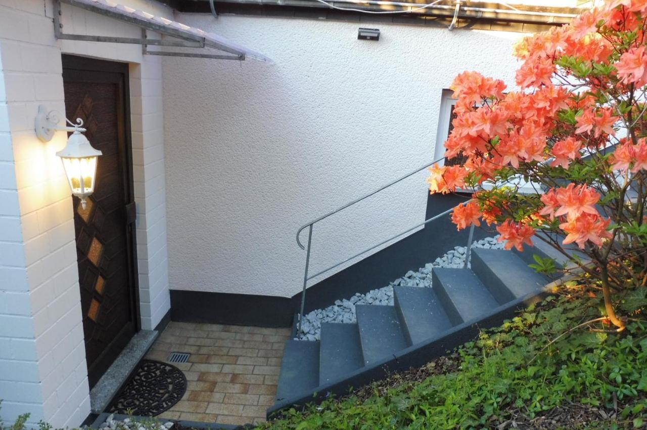 גומרסבך Exklusive Ferienwohnung 'Agger-Blick' Mit Grosser Seeblick-Terrasse & Sauna מראה חיצוני תמונה